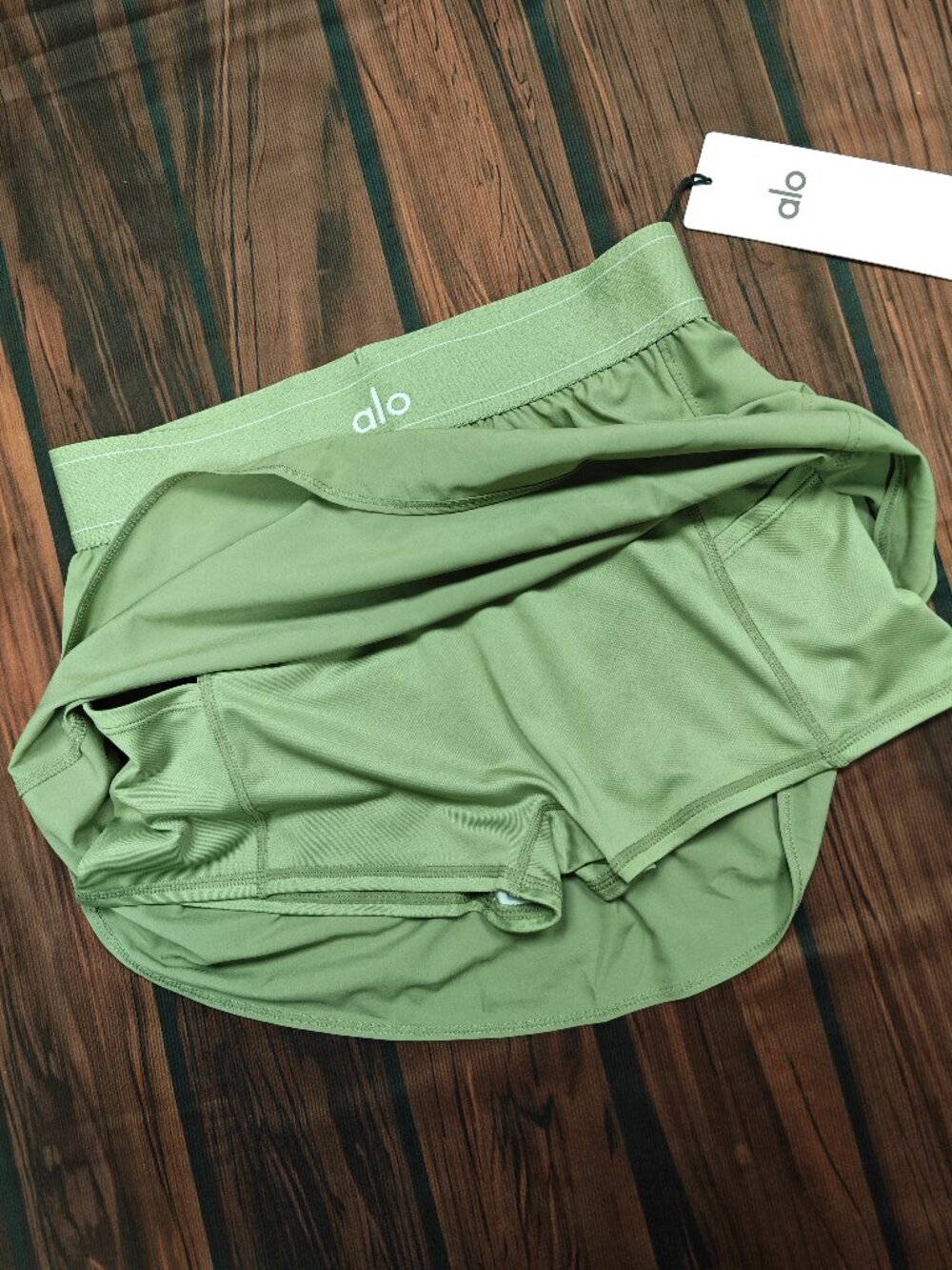 ALO Yoga Match Point Tennis Skirt Dune Grass 💗 New with tags - Picture 5 of 8